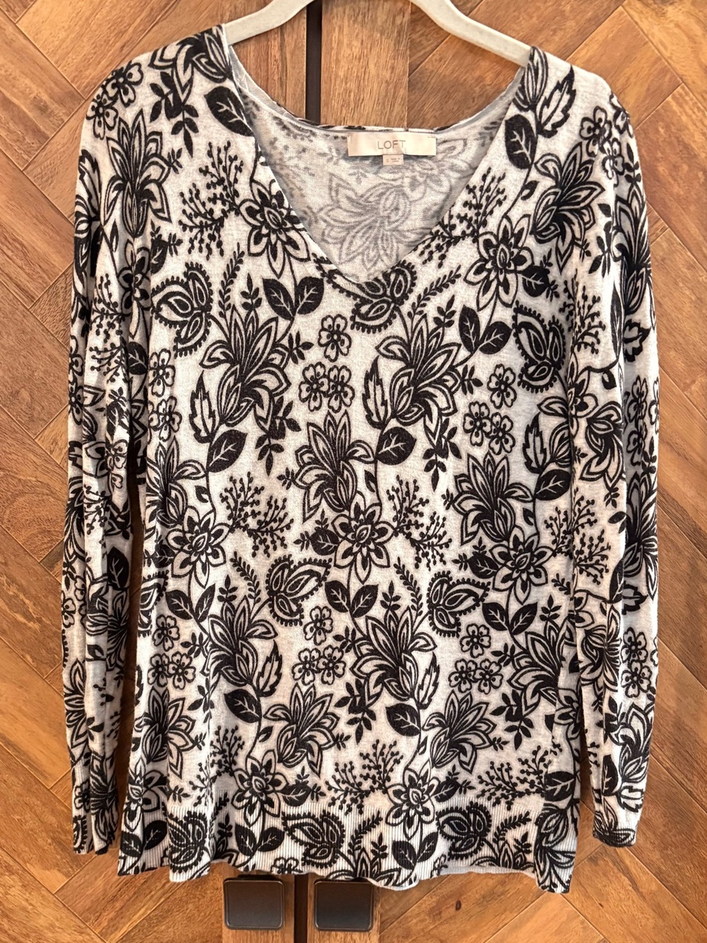 LOFT Whitw and Black Floral V-Neck Long Sleeve Top